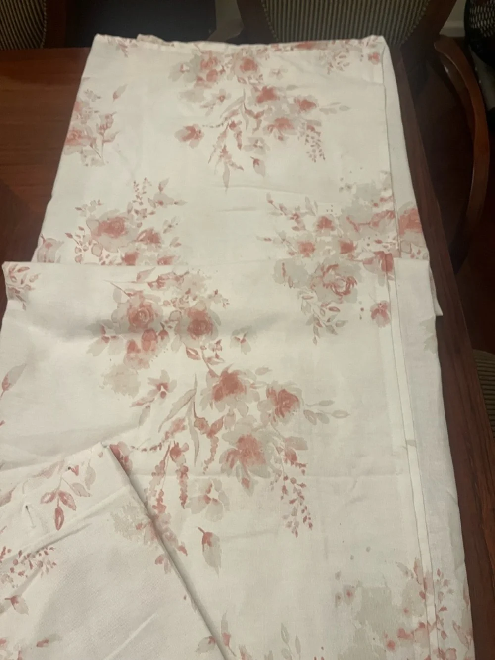 Lauren Ralph Lauren shower curtain w/,Soft Pink Floral Print